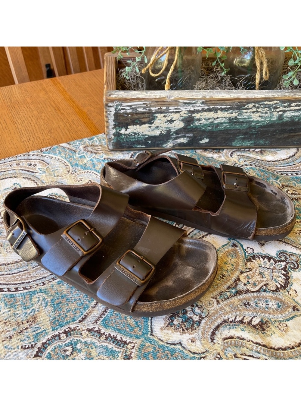 Birkenstock Leather Arizona brown double strap 39 EU or 8-8.5 US